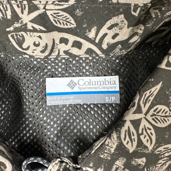 Columbia Mens Small Green Print Super Bluefin Winds Camp Shirt Omni-Shade NWT - Picture 5 of 13